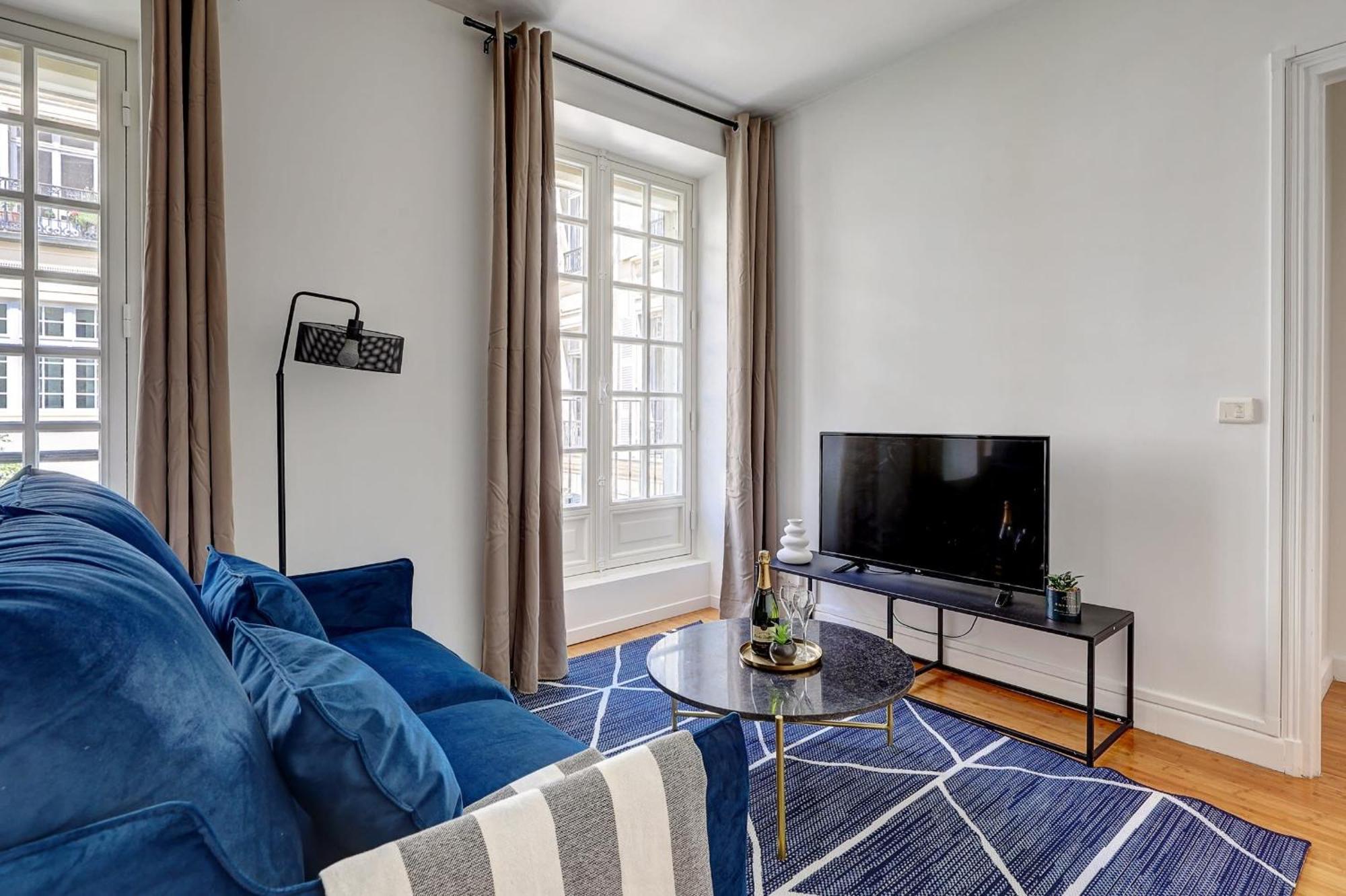 Champs-Elysees - 2Br With Balcony - Cityapartmentstay Paris Exterior foto